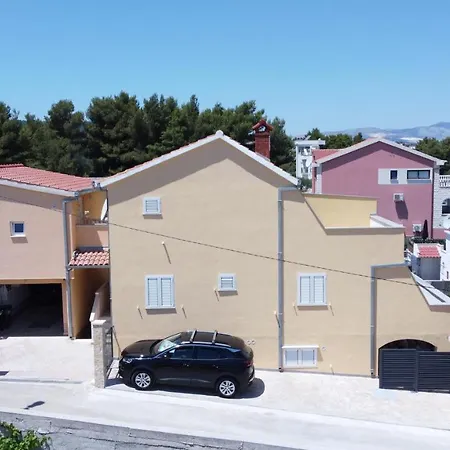 Slapare Apartment